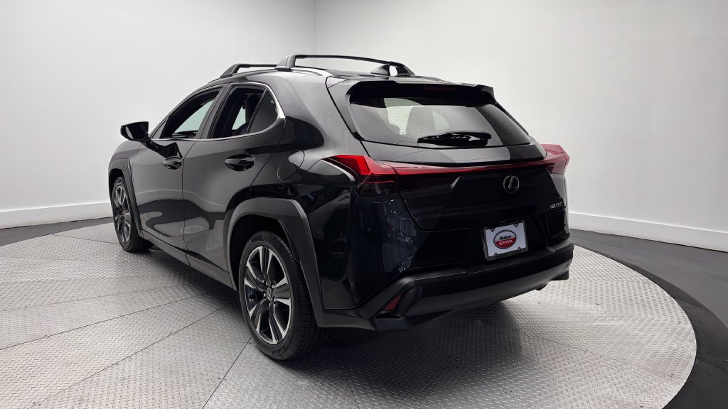 Used 2019 Lexus UX 200 w/ Accessory Package FWD image 38