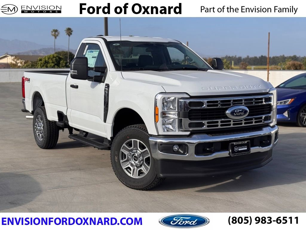New 2025 Ford F350 XLT w/ FX4 Off-Road Package