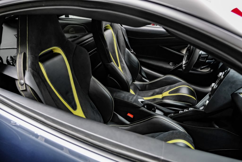 Used 2018 McLaren 720S Performance RWD image 32