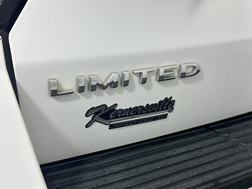 Used 2021 Ford Expedition Max Limited image 29