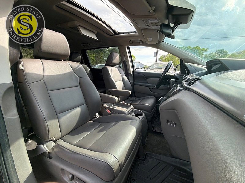 Used 2015 Honda Odyssey Touring image 19