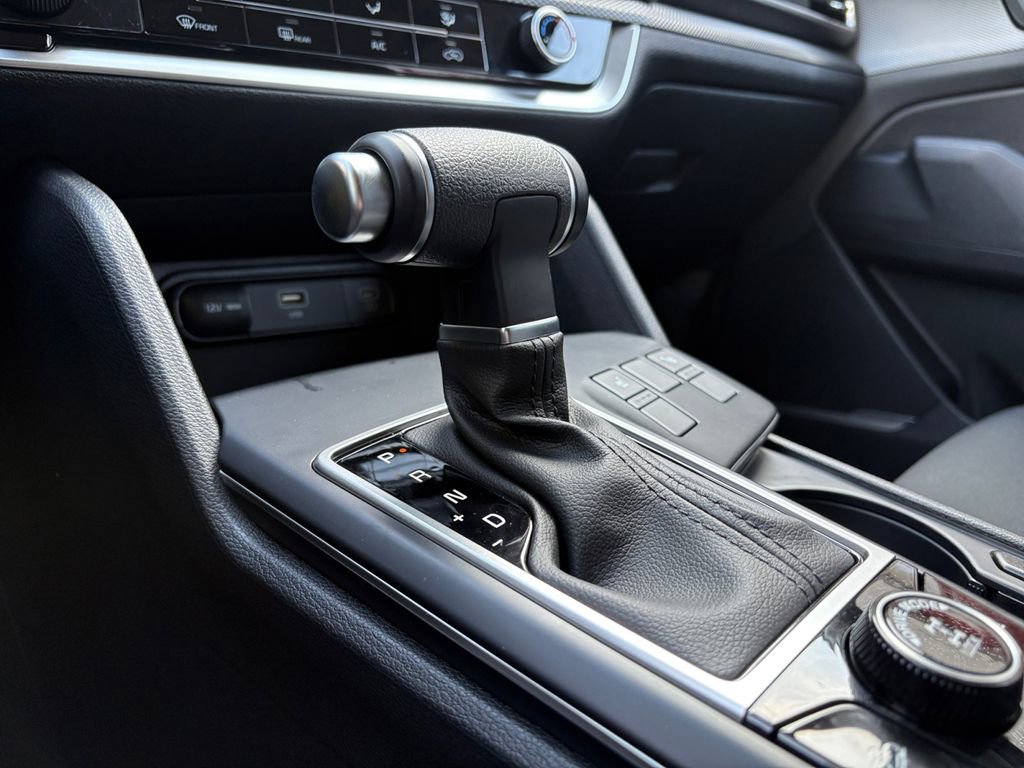 Used 2025 Kia Sportage LX image 27