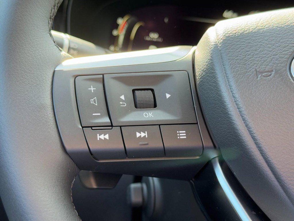 New 2026 INFINITI QX60 Luxe w/ Cargo Package image 11