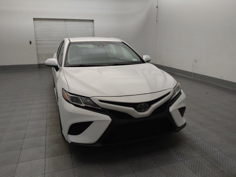 Used 2018 Toyota Camry SE FWD image 14