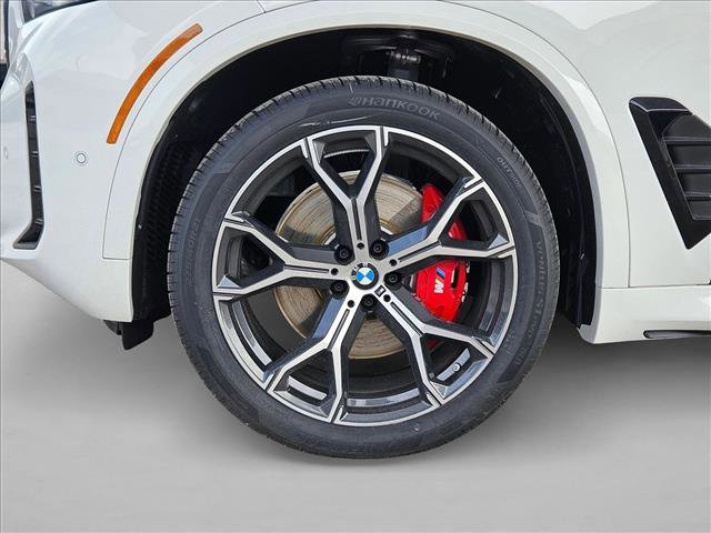 New 2026 BMW X5 xDrive40i w/ M Sport Package image 9