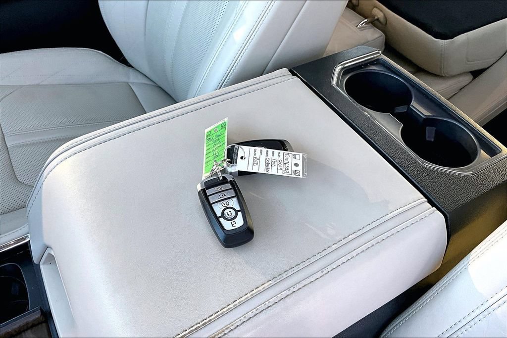 Used 2019 Ford Expedition Platinum AWD/4WD image 10