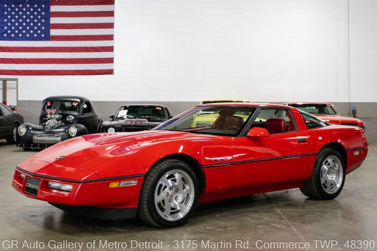 Used 1990 Chevrolet Corvette ZR-1 RWD image 1