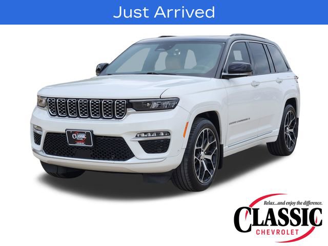 Used 2024 Jeep Grand Cherokee Summit AWD/4WD image 13