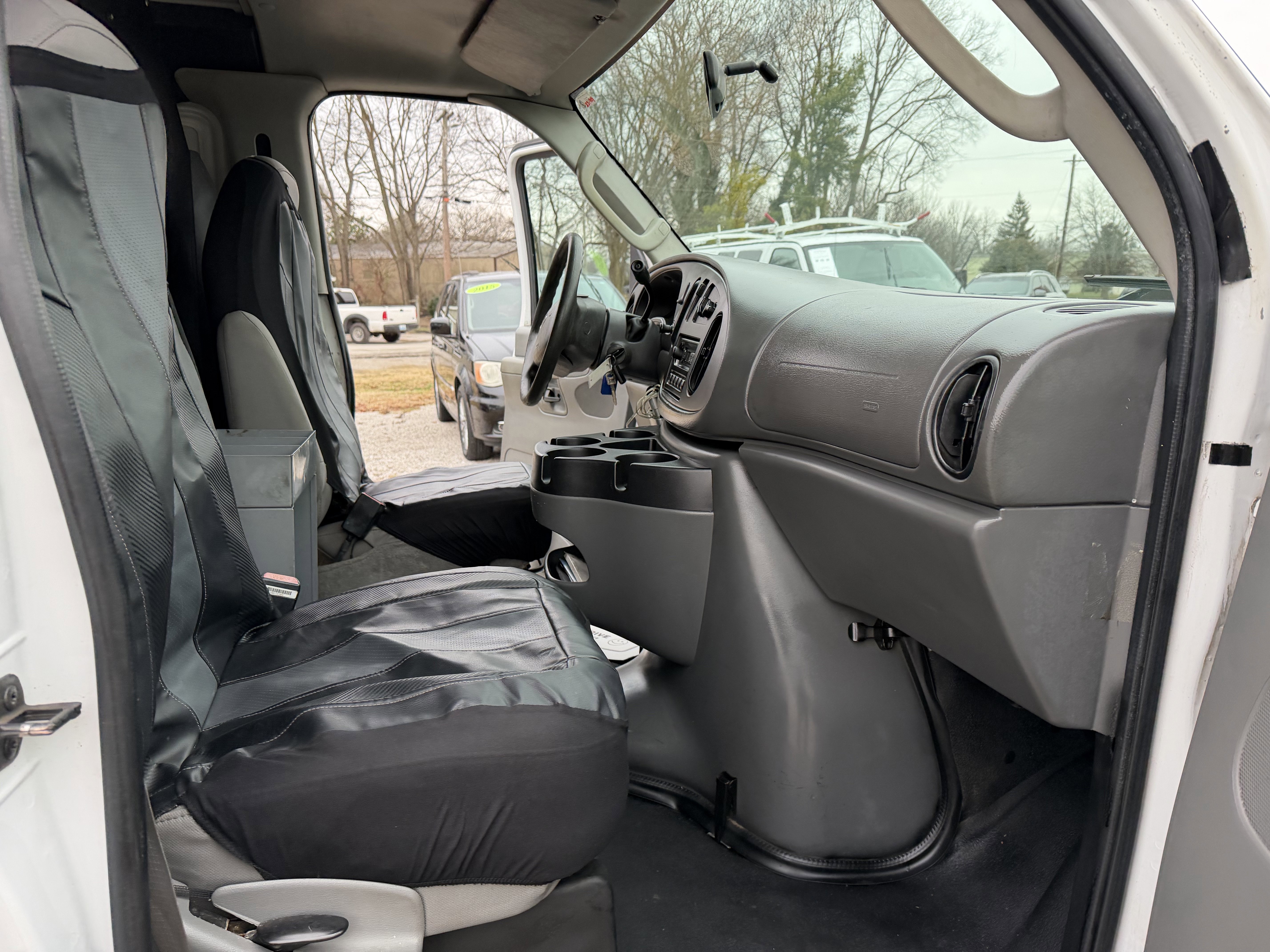 Used 2006 Ford E-250 and Econoline 250 image 26