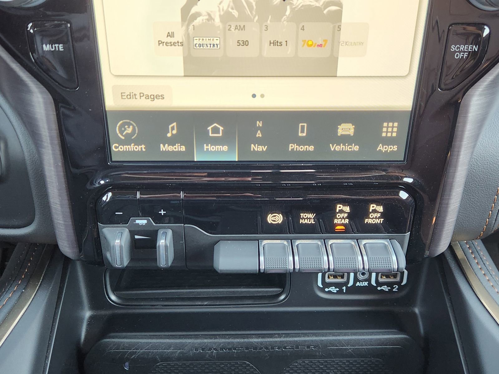 Used 2024 RAM 3500 Limited image 22