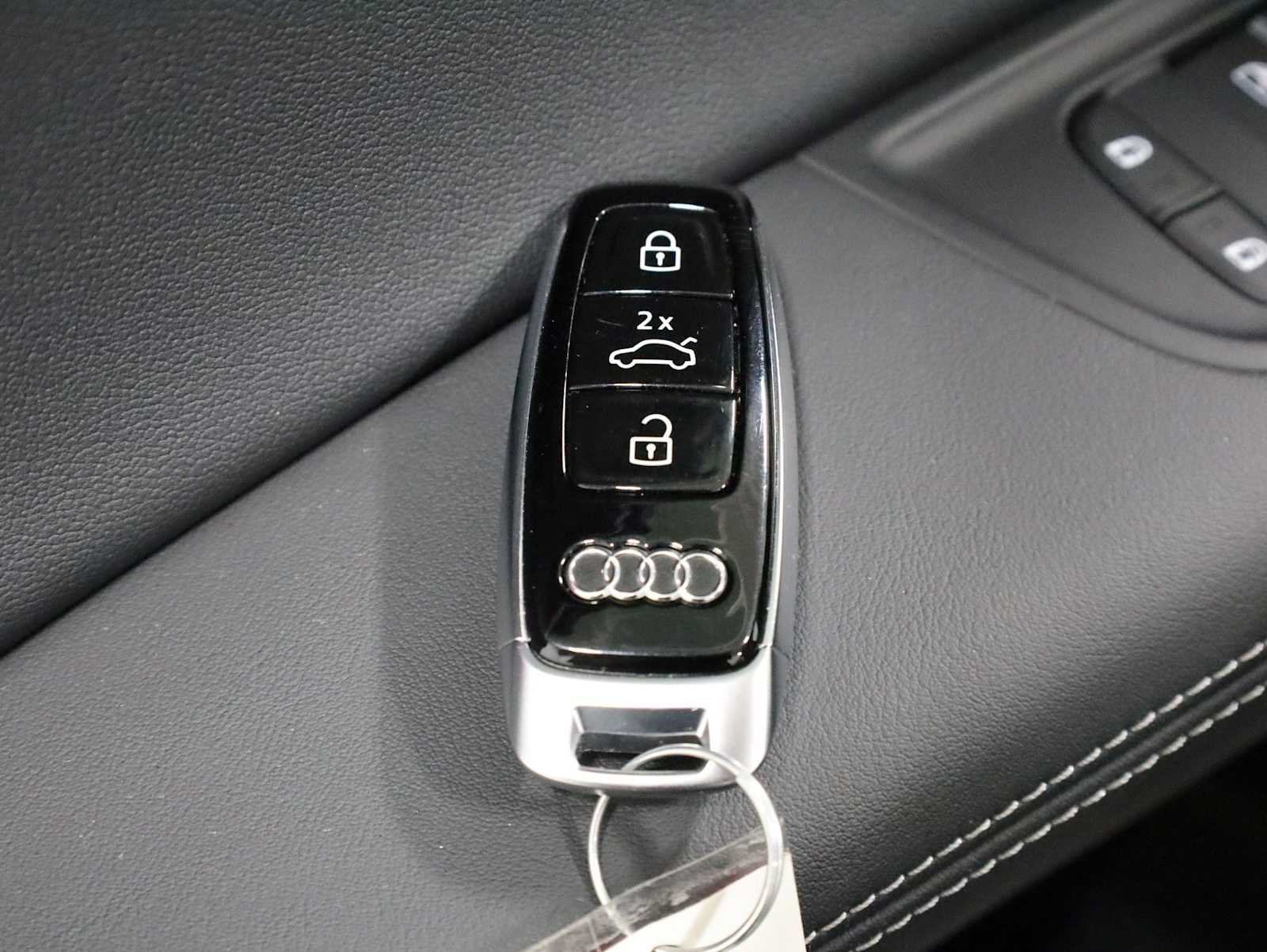 Certified 2026 Audi Q8 Premium Plus w/ Premium Plus Package AWD/4WD image 41