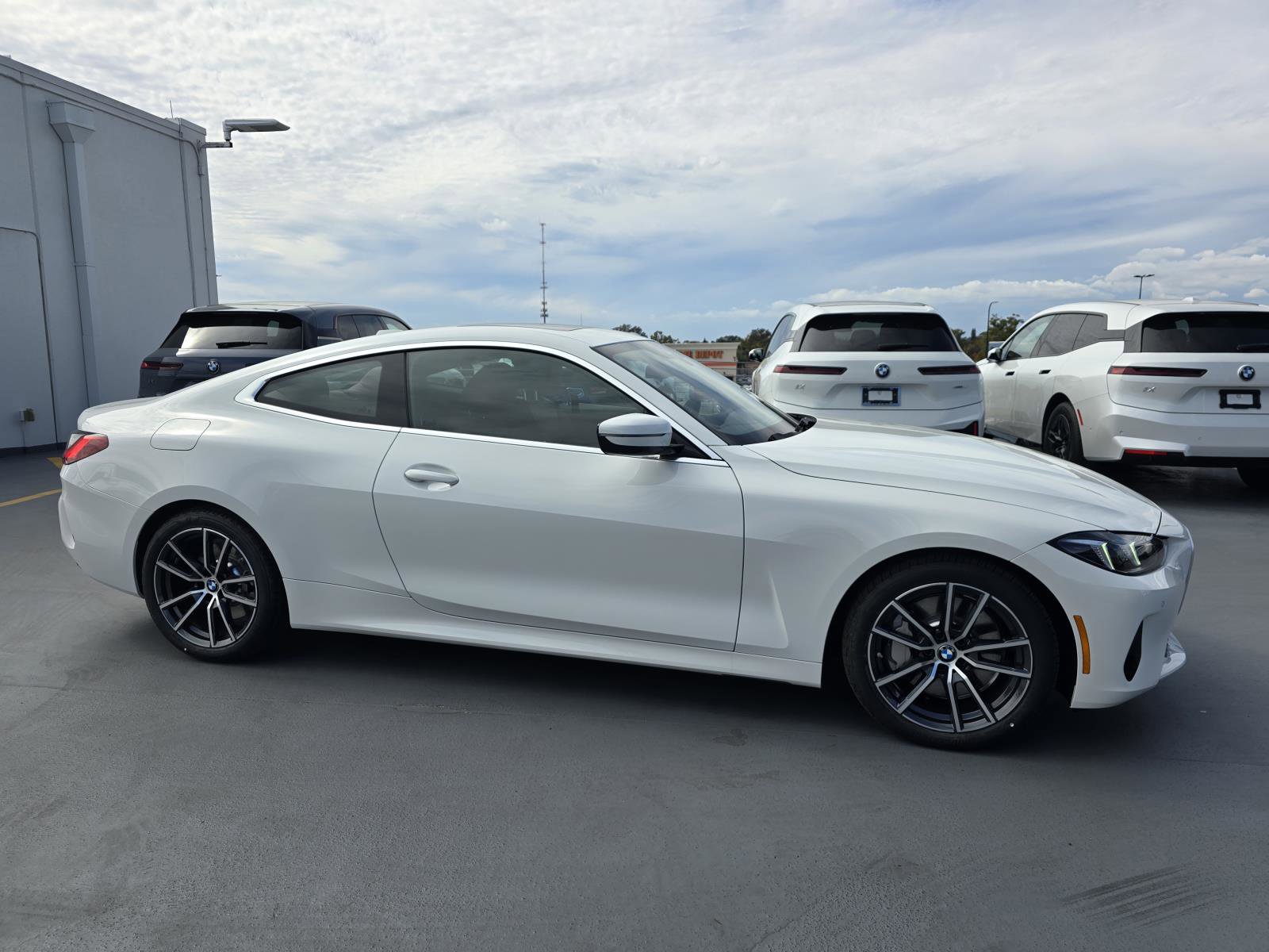 New 2026 BMW 430i Coupe w/ Convenience Package RWD image 25