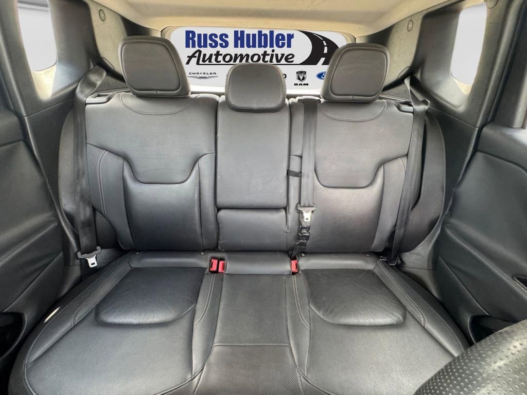 Used 2015 Jeep Renegade Limited w/ Safety & Security Group I AWD/4WD image 14