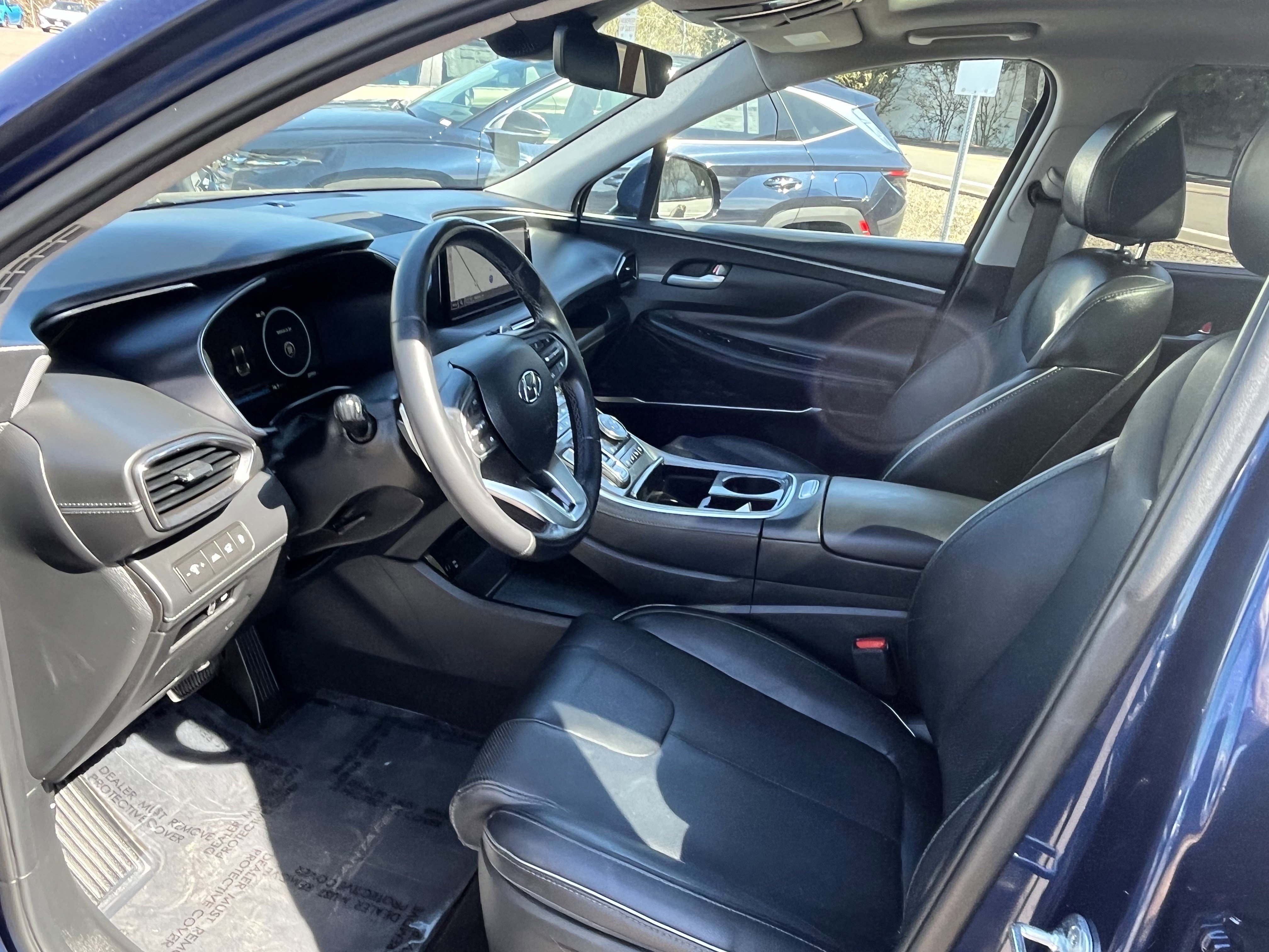 Certified 2023 Hyundai Santa Fe Limited image 9