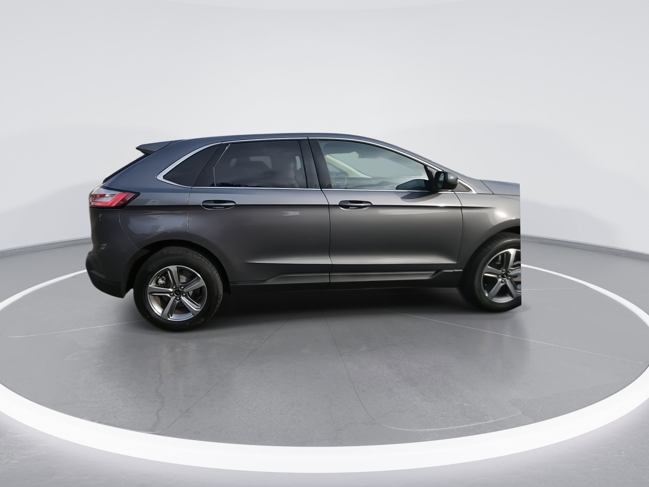 Used 2024 Ford Edge SEL w/ Convenience Package image 9