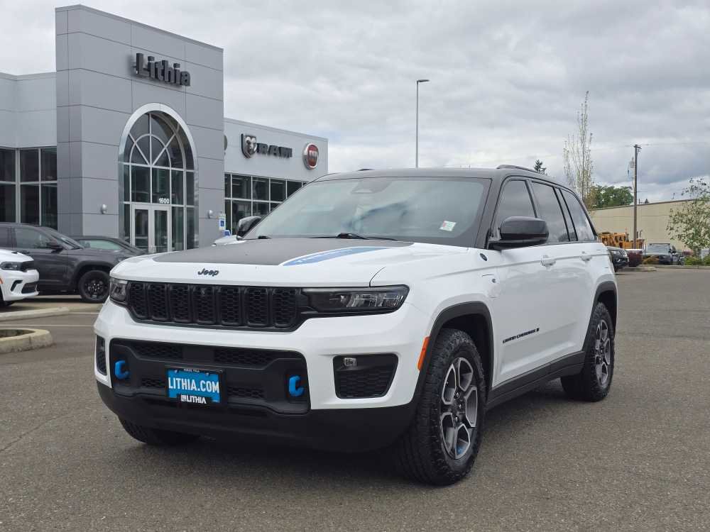 Used 2023 Jeep Grand Cherokee Trailhawk AWD/4WD image 1