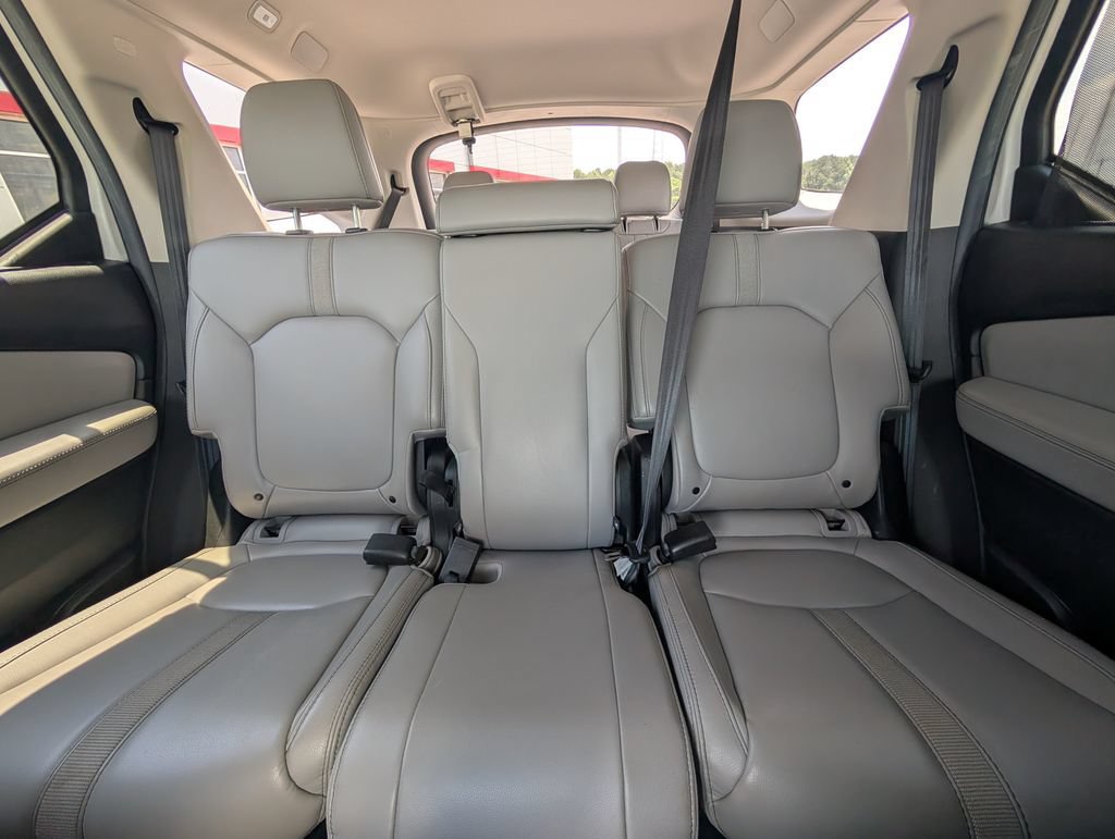Used 2025 Honda Pilot Touring image 25
