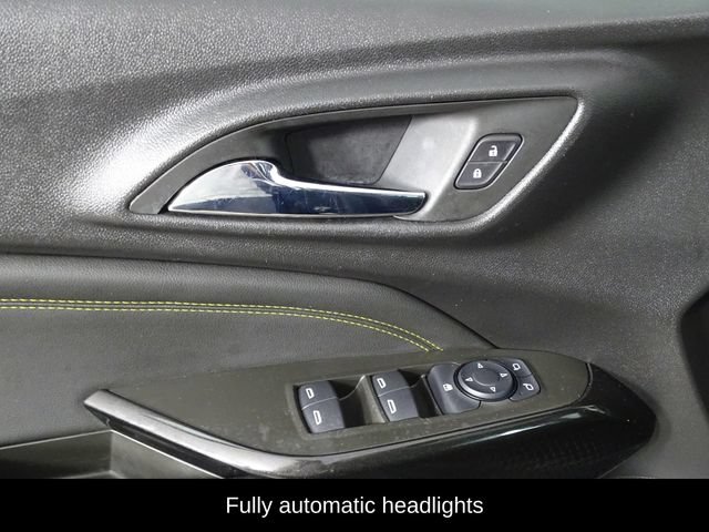 Used 2024 Chevrolet Trax ACTIV w/ Sunroof Package FWD image 17