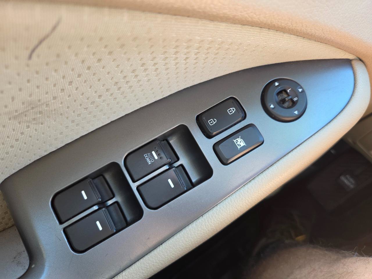 Used 2012 Kia Optima LX w/ Convenience Pkg FWD image 23
