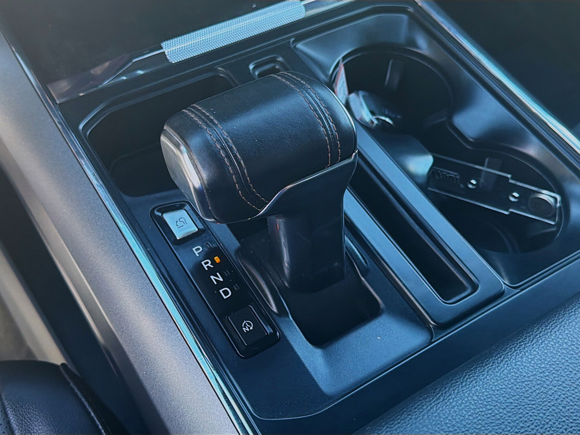 Used 2023 Ford F150 Lightning Lariat image 13