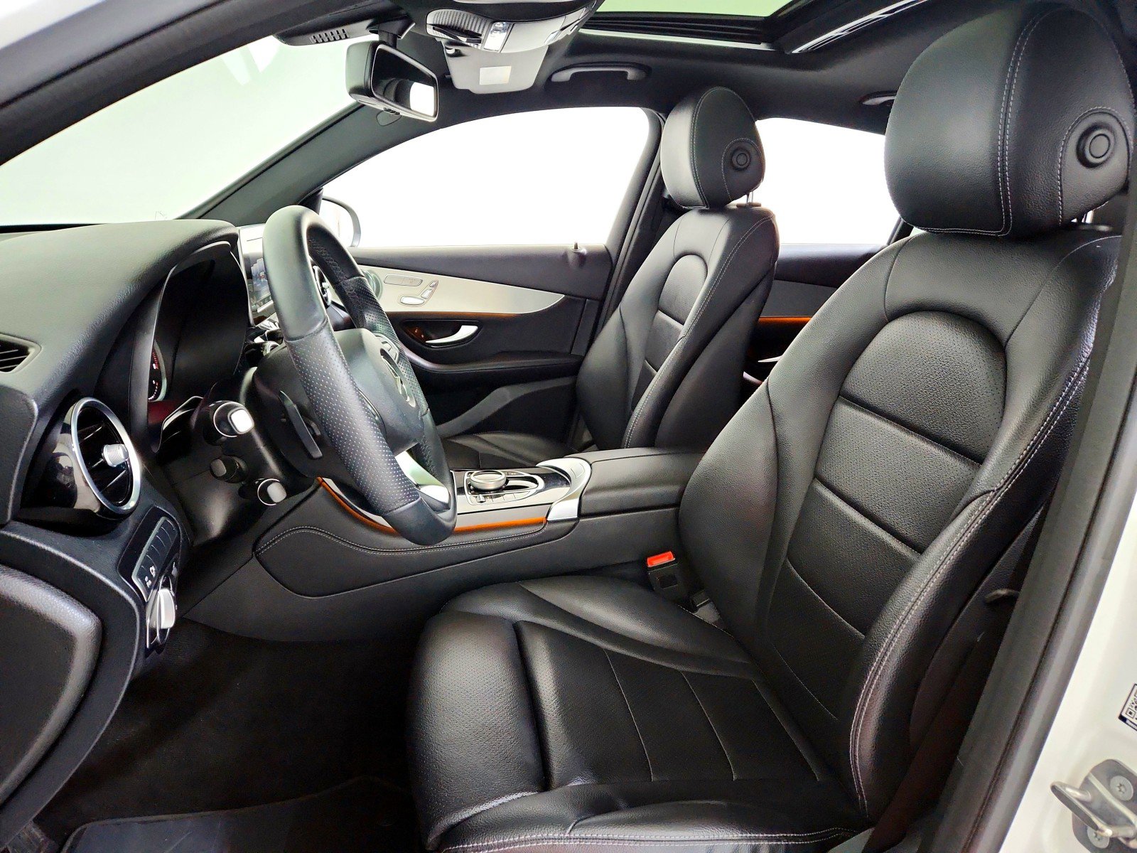 Used 2019 Mercedes-Benz GLC 300 GLC 300 image 9