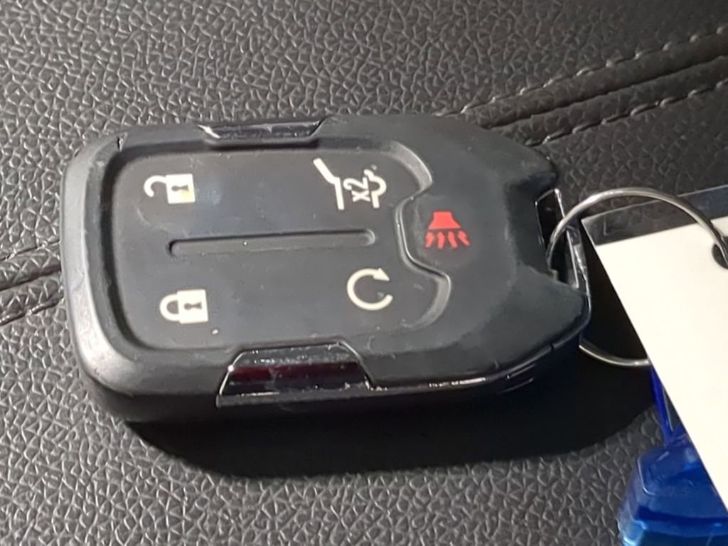 Used 2023 GMC Terrain SLE w/ Driver Convenience Package image 40