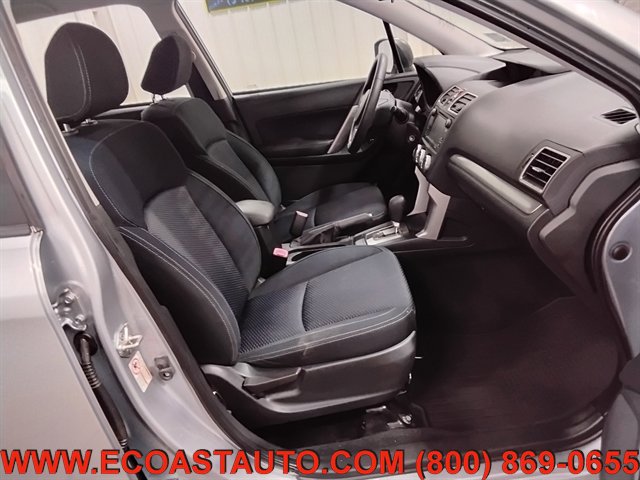 Used 2017 Subaru Forester 2.5i w/ Alloy Wheel Package image 14
