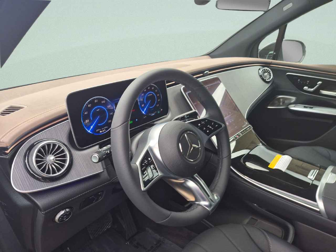 New 2027 Mercedes-Benz EQE 320+ SUV image 4