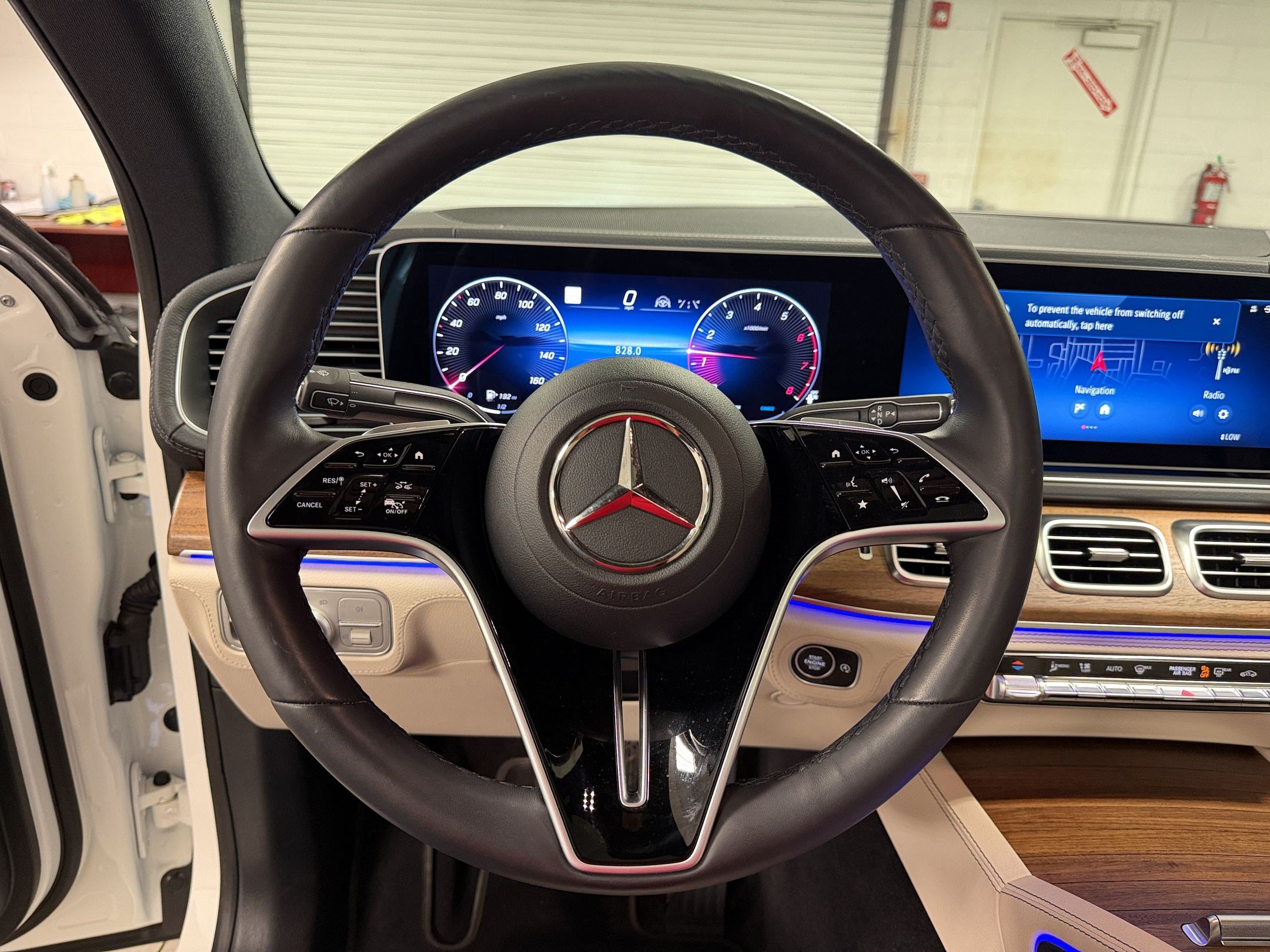 Used 2025 Mercedes-Benz GLE 450 4MATIC Coupe image 11