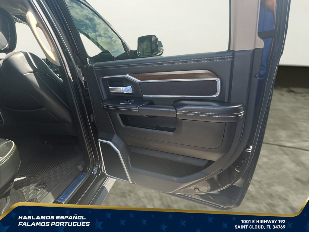 Used 2022 RAM 3500 Laramie RWD image 18