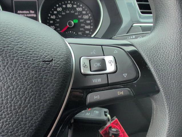 Used 2020 Volkswagen Tiguan S image 17