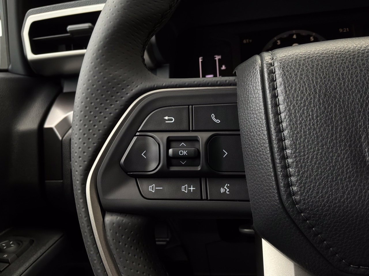 New 2026 Toyota 4Runner SR5 AWD/4WD image 33