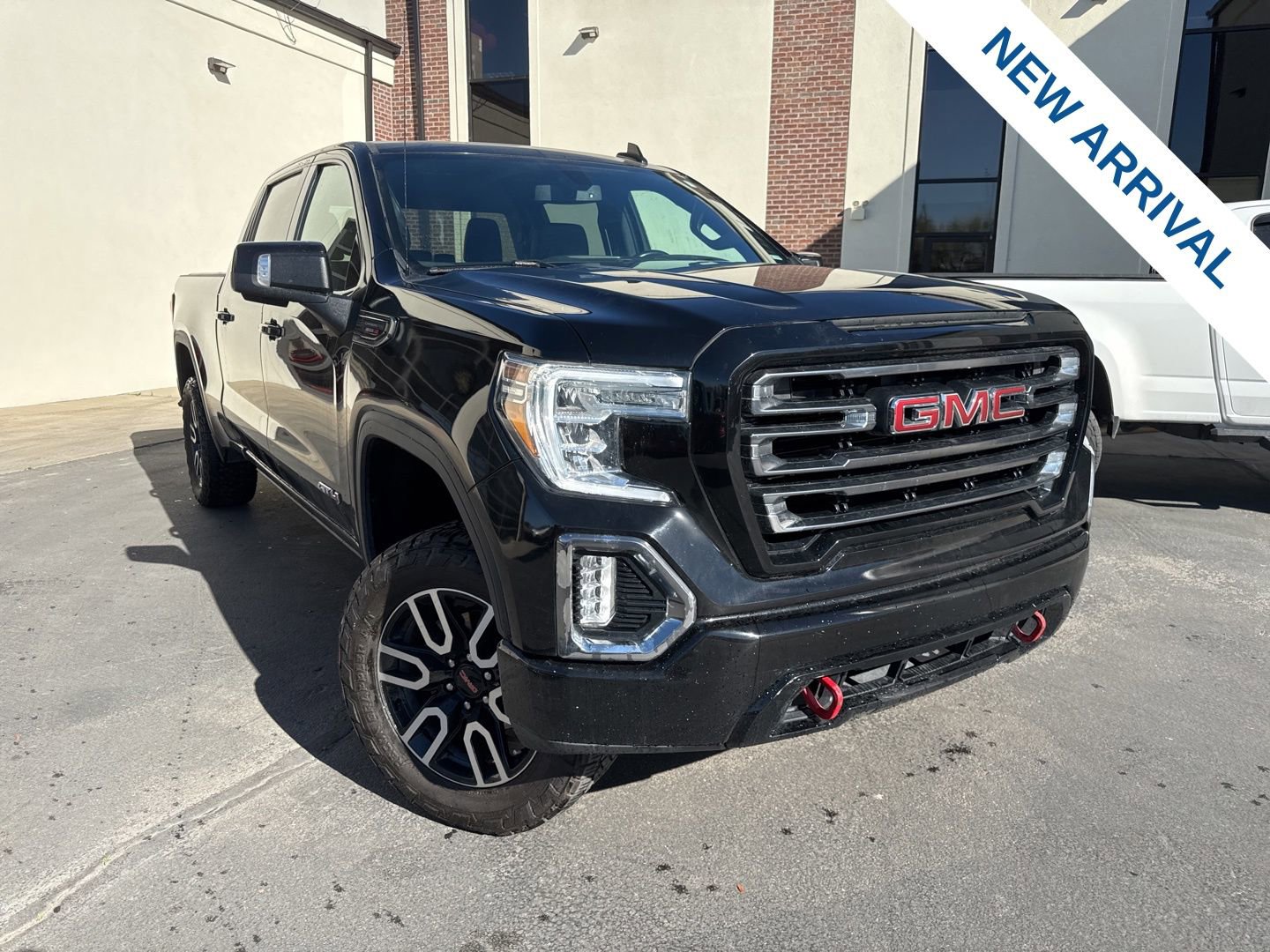 Used 2021 GMC Sierra 1500 AT4 image 1