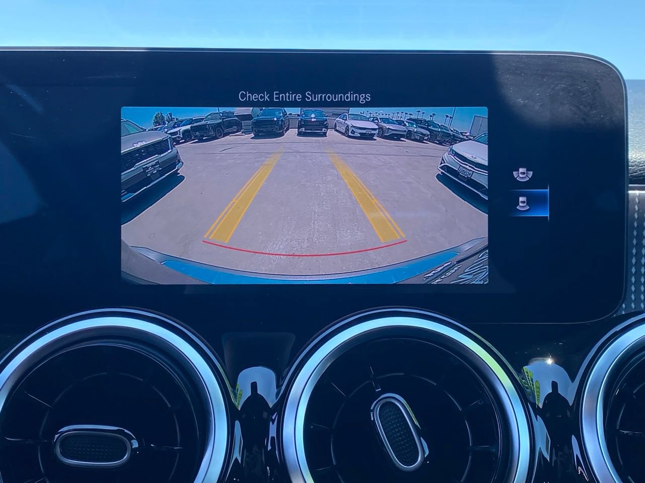 Used 2022 Mercedes-Benz GLB 250 image 22
