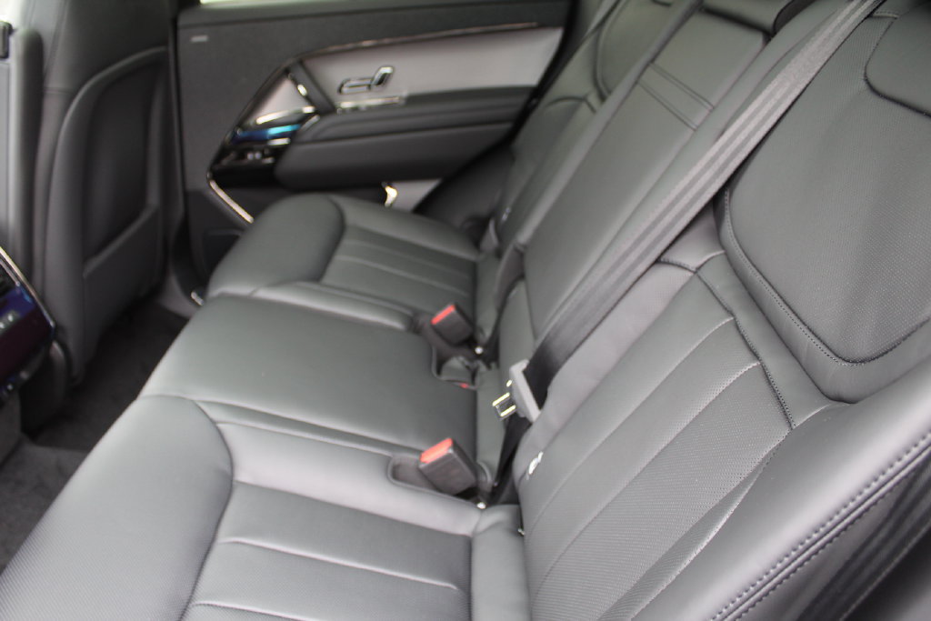 New 2026 Land Rover Range Rover Sport Dynamic SE AWD/4WD image 18