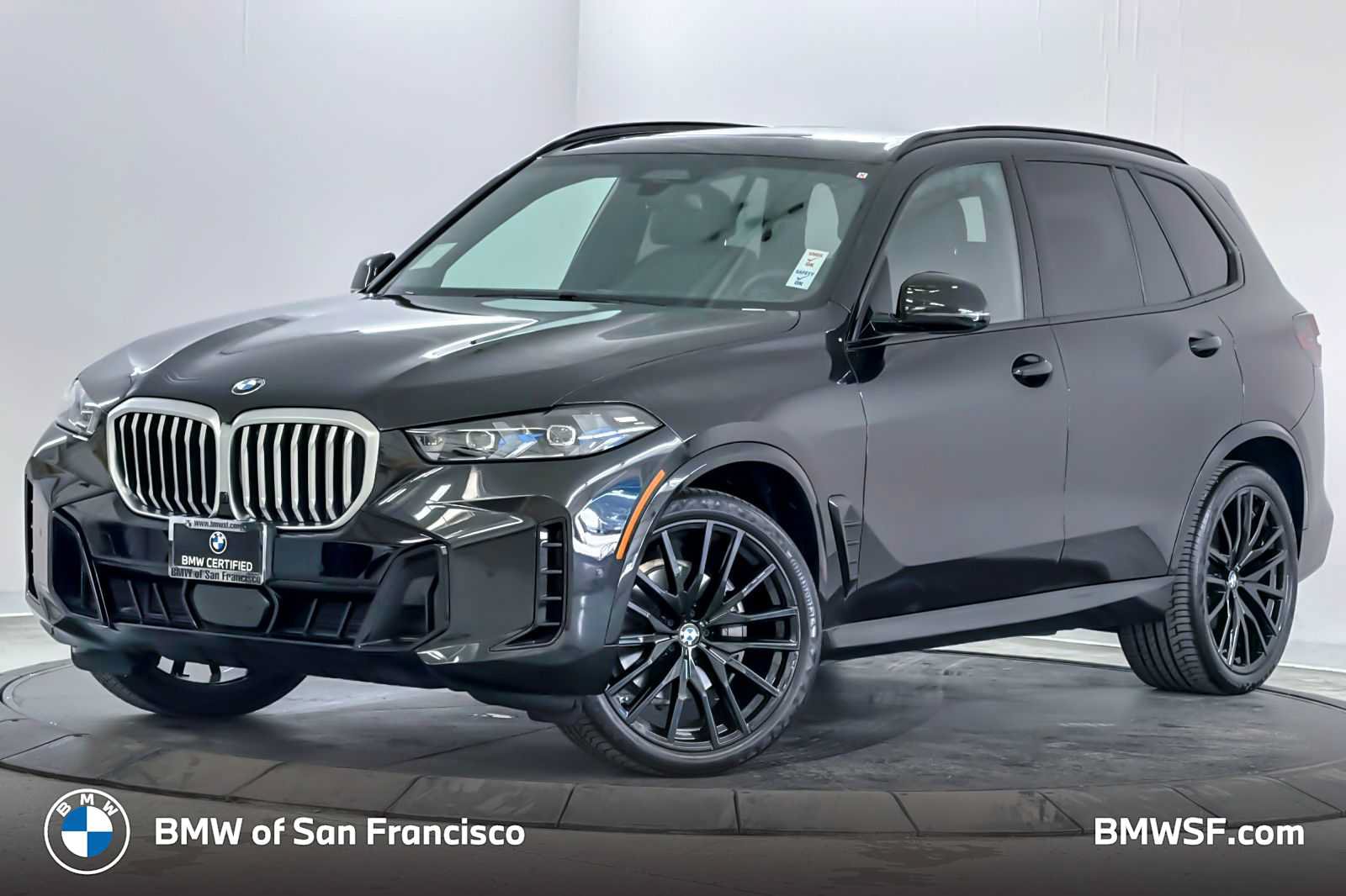 Used 2024 BMW X5 xDrive40i w/ M Sport Package