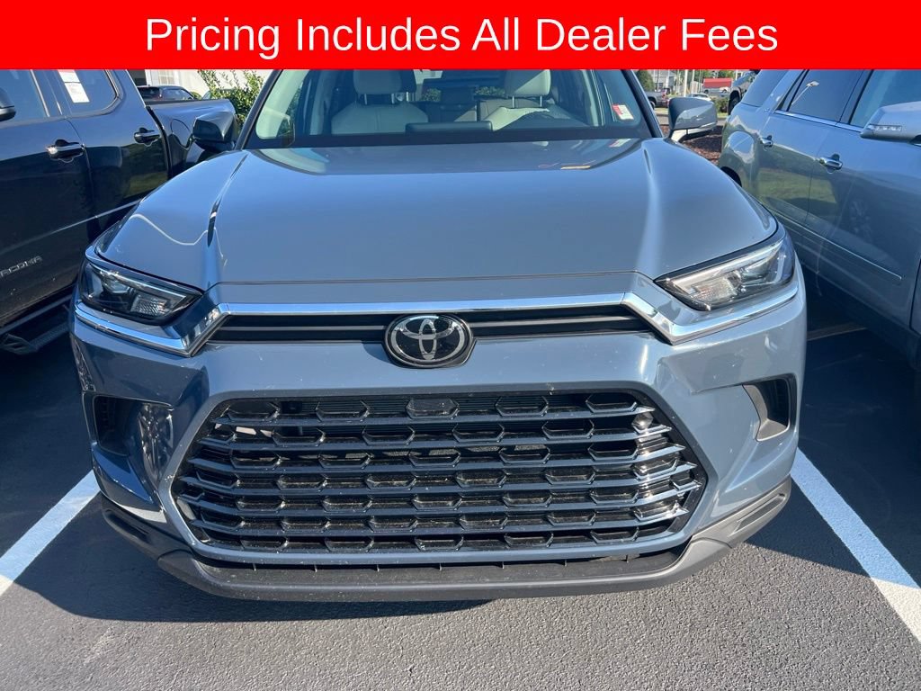 Used 2026 Toyota Grand Highlander FWD image 3