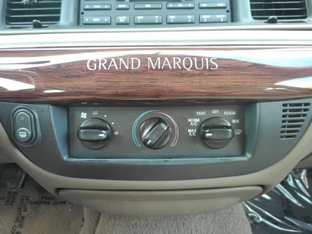 Used 2003 Mercury Grand Marquis GS RWD image 35