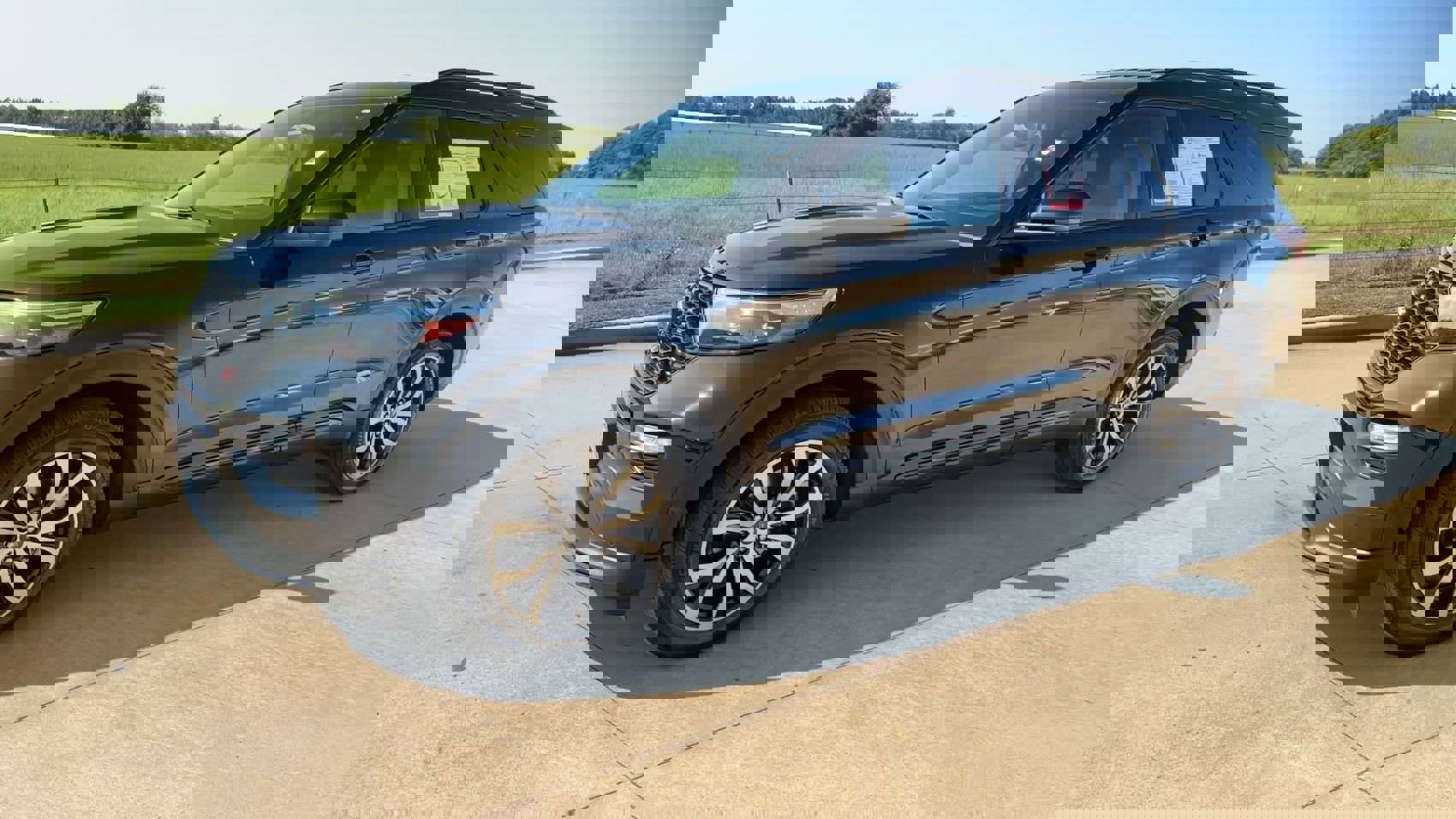 Used 2020 Ford Explorer ST image 5