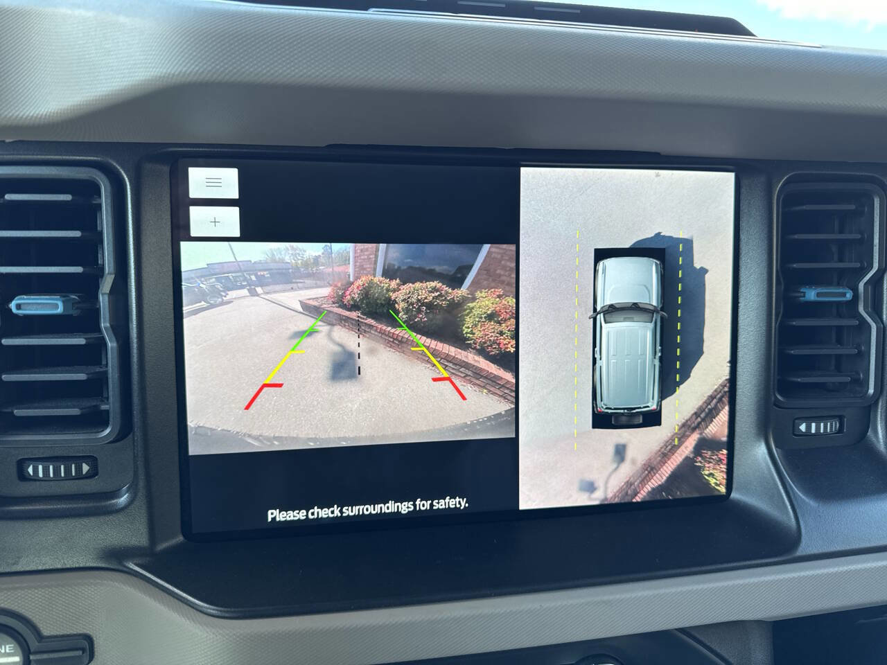 Used 2022 Ford Bronco Wildtrak image 36