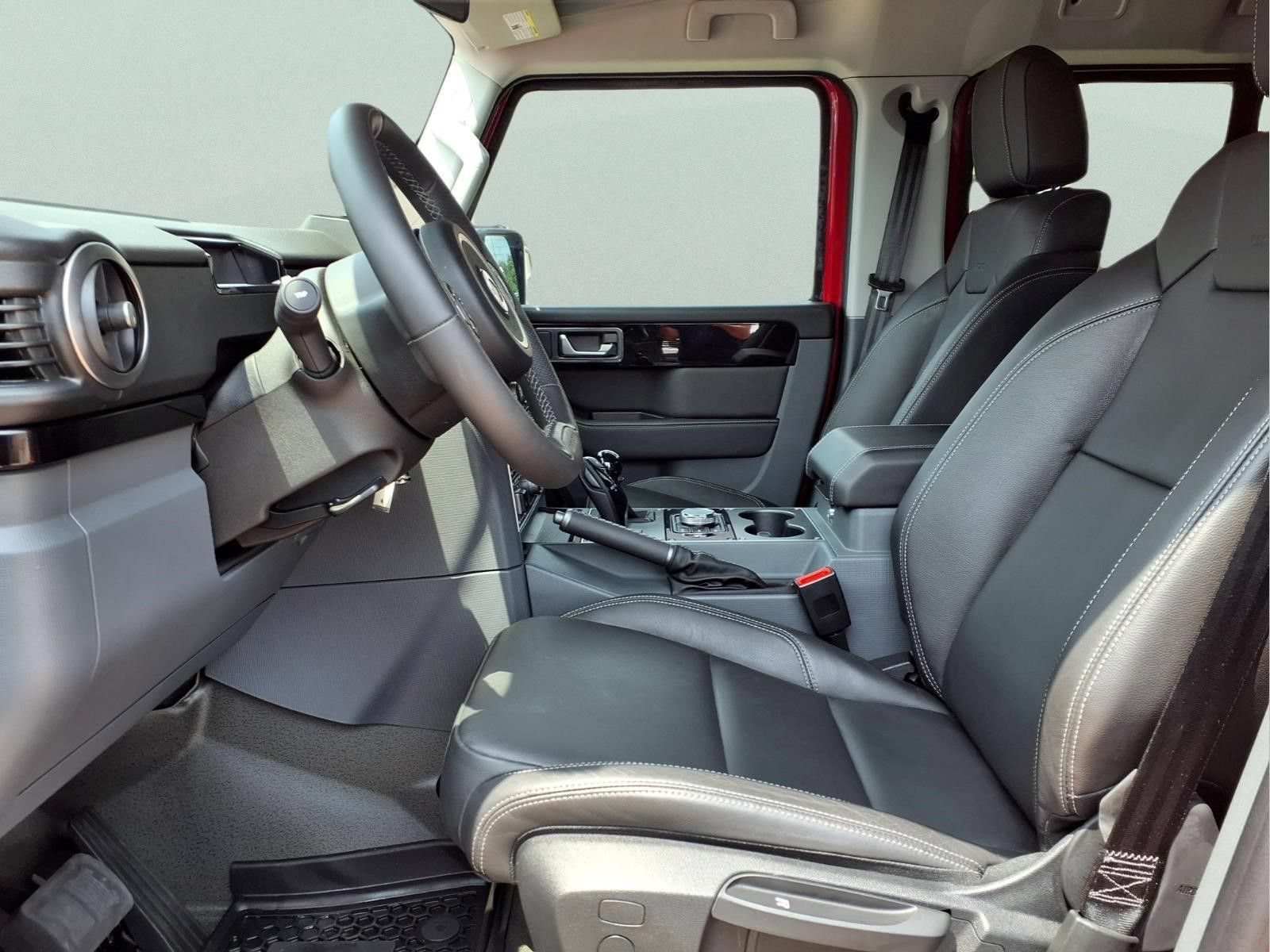 Used 2025 INEOS Grenadier Quartermaster AWD/4WD image 11