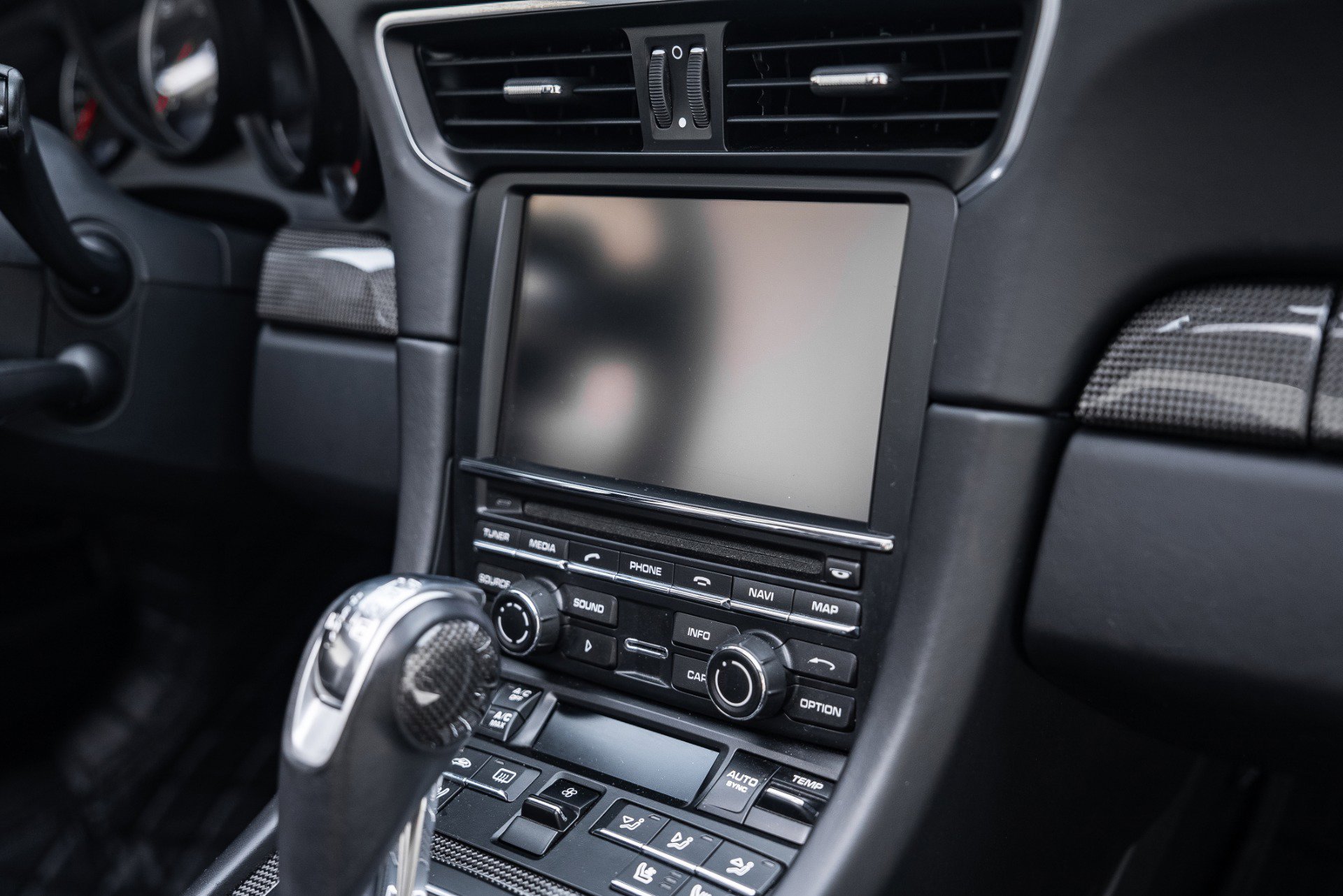 Used 2016 Porsche 911 Turbo S image 36