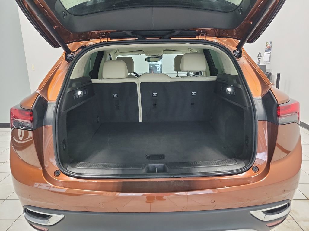 Used 2022 Buick Envision Essence w/ Safety Package image 13