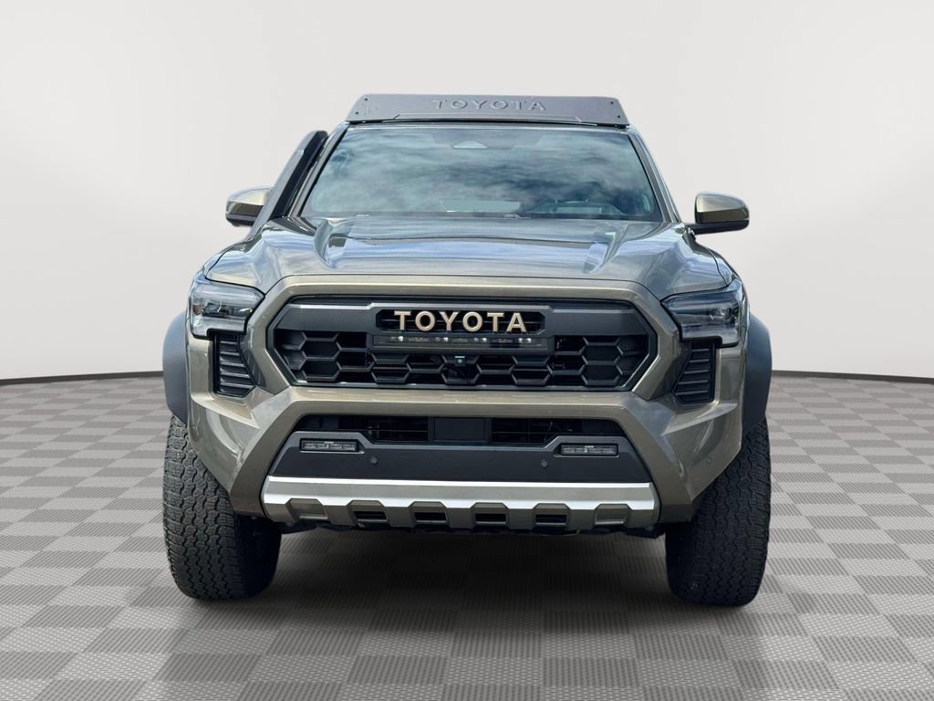 Used 2024 Toyota Tacoma 4x4 Double Cab Hybrid image 2