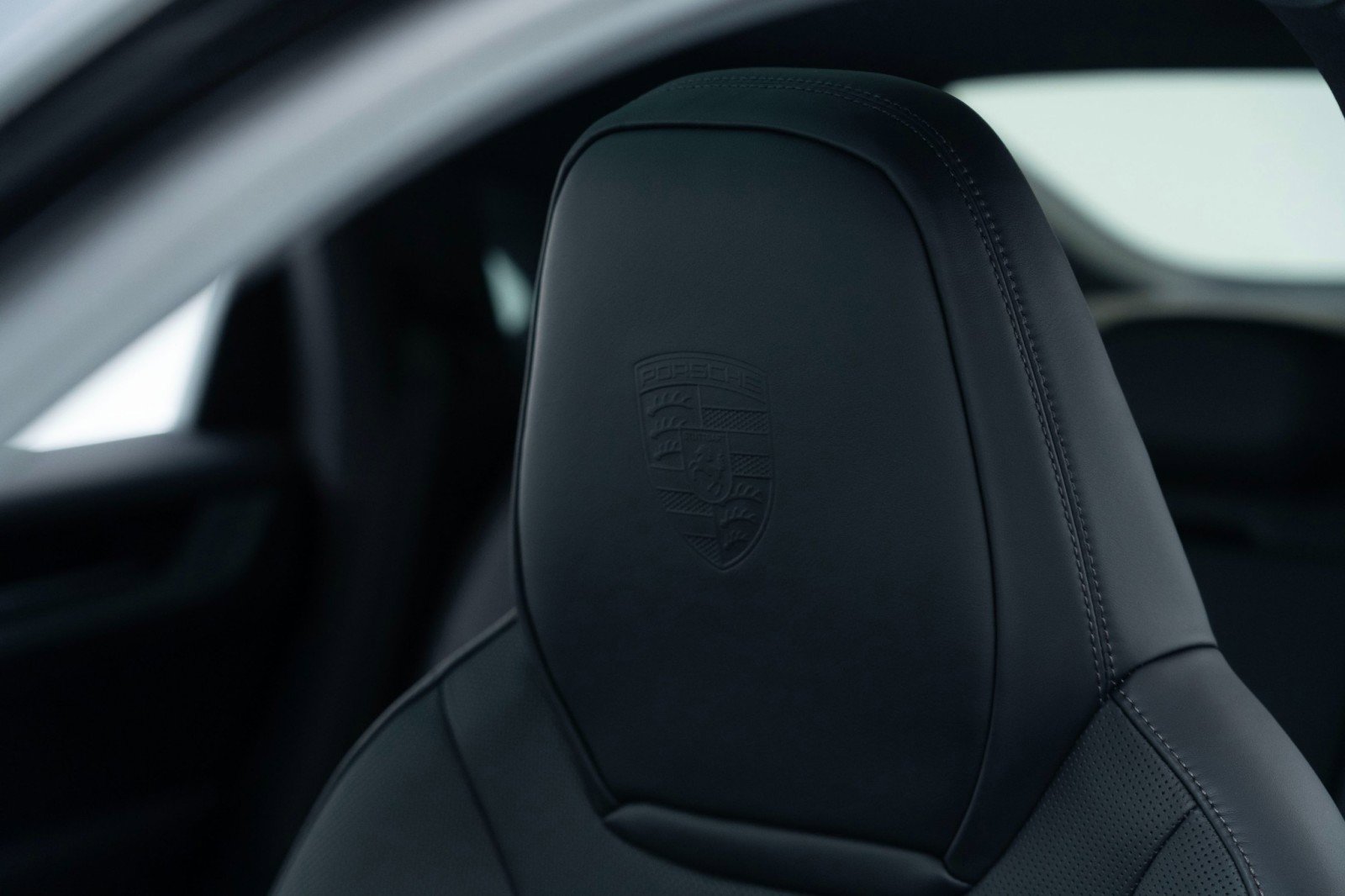 New 2026 Porsche Cayenne Coupe image 19
