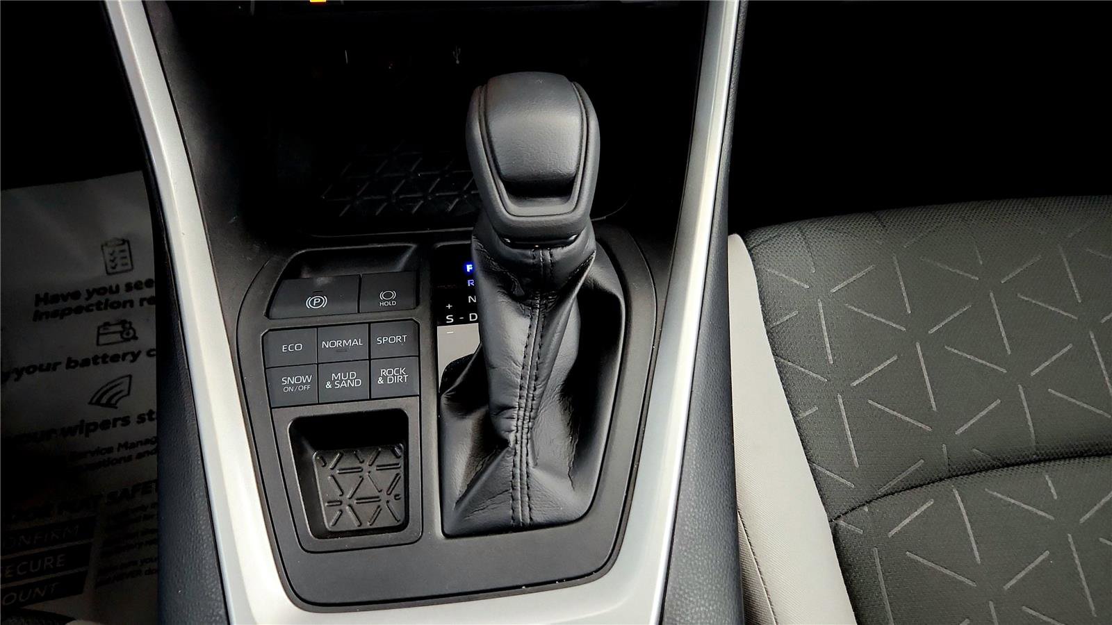 Used 2020 Toyota RAV4 XLE w/ Convenience Package image 26