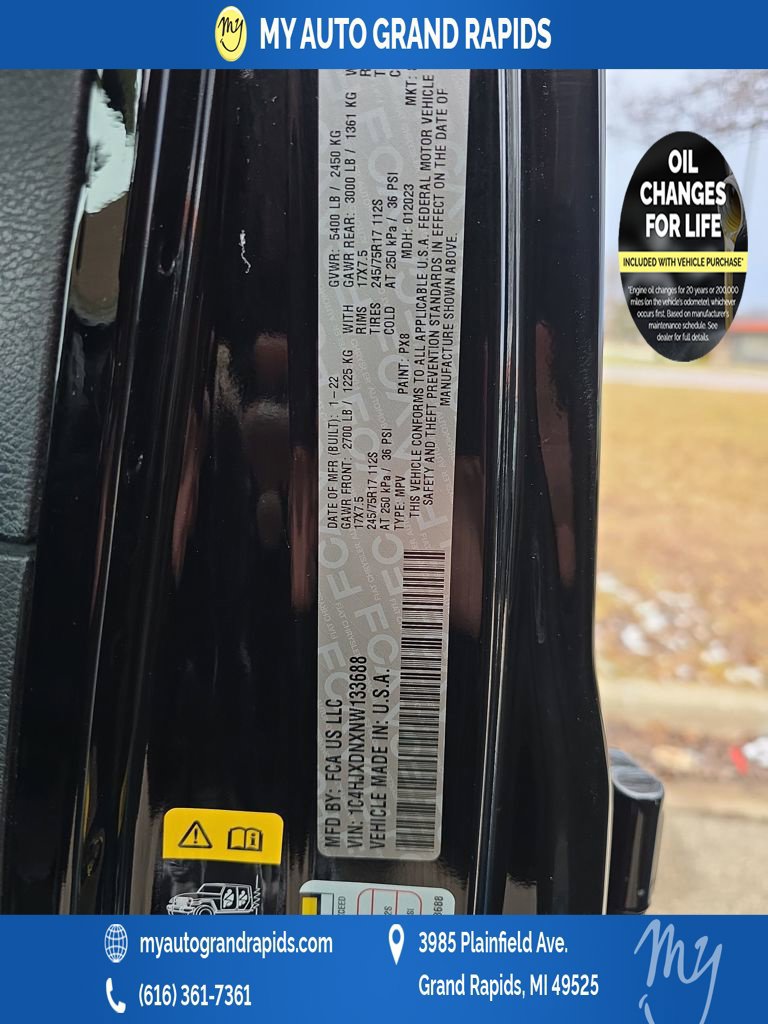 Used 2022 Jeep Wrangler Unlimited Sport AWD/4WD image 35