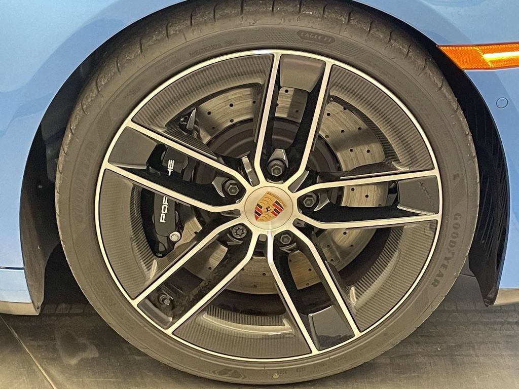 Certified 2026 Porsche 911 Carrera GTS RWD image 14