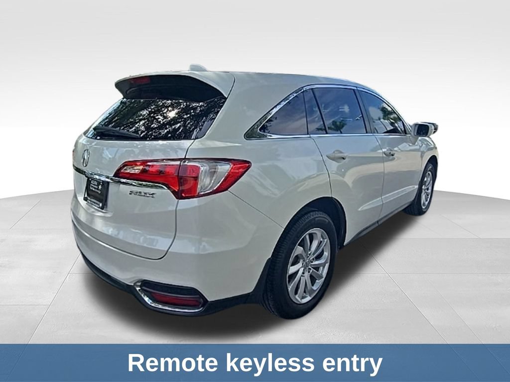 Used 2017 Acura RDX w/ Technology Package FWD image 5