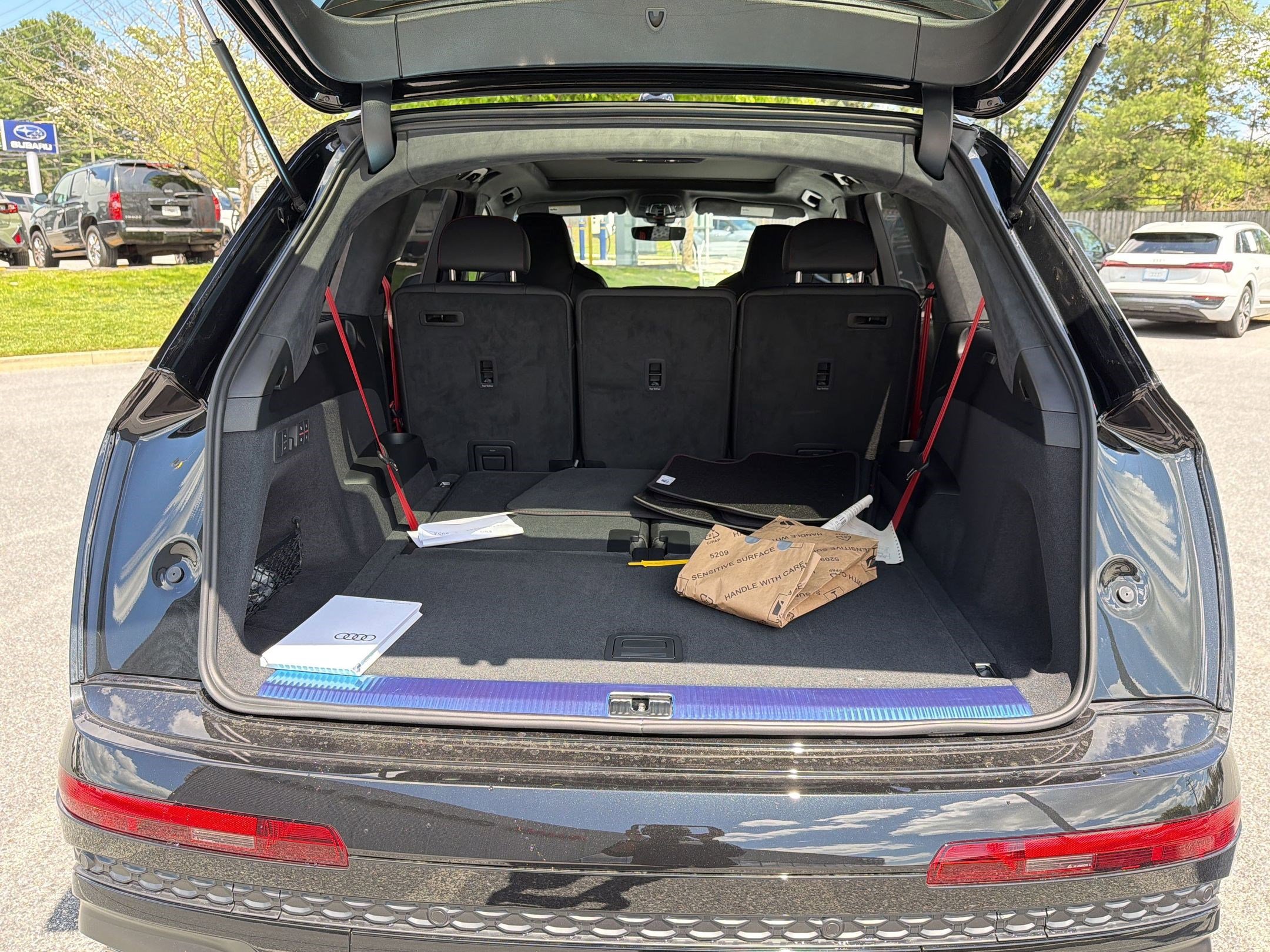 New 2026 Audi SQ7 Prestige AWD/4WD image 31